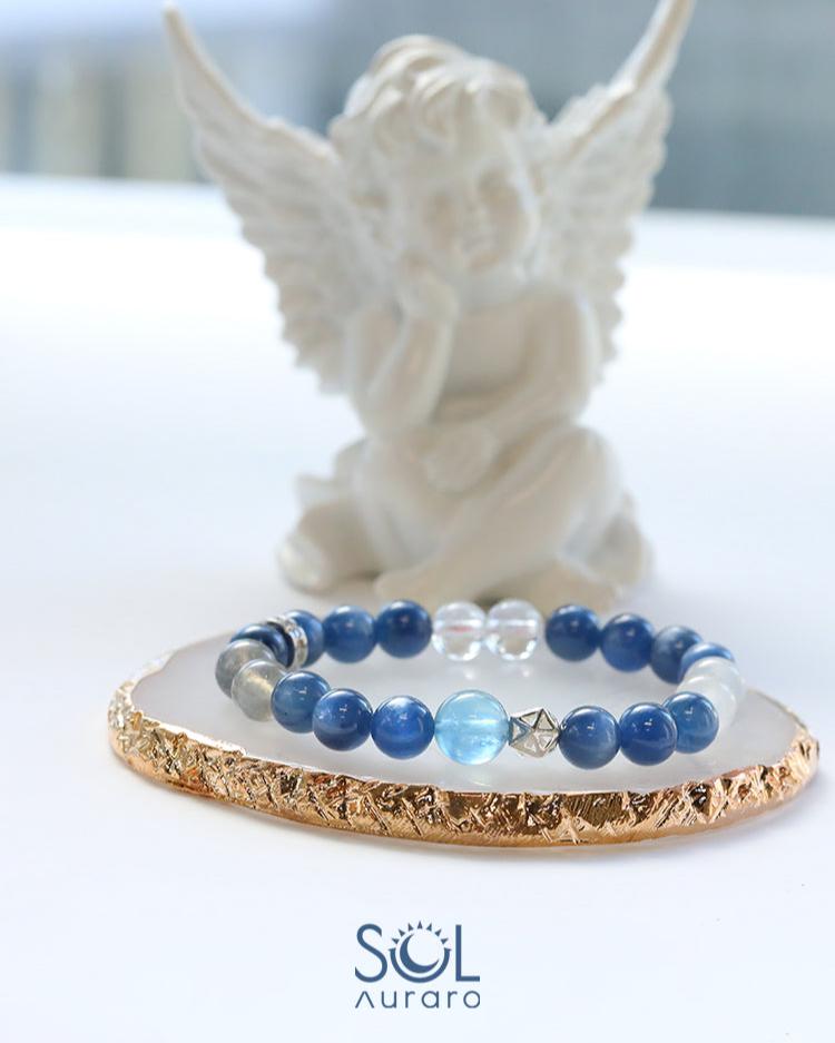 Natural Kyanite, Aquamarine, Moonstone, and Clear Quartz Bracelet - KillBigCompany